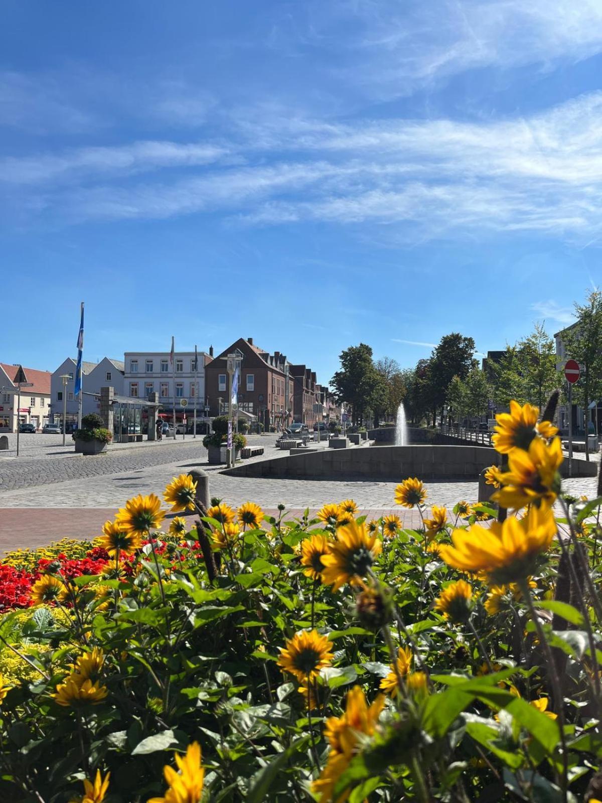 Lykkefund - Ferienwohnungen In Hafennaehe Glückstadt 外观 照片