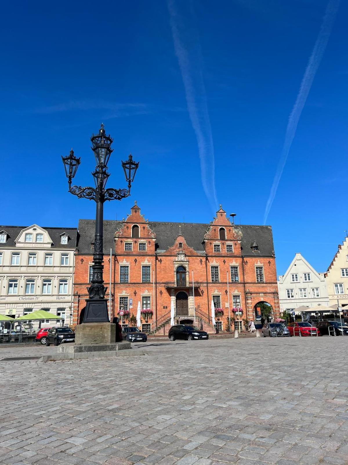 Lykkefund - Ferienwohnungen In Hafennaehe Glückstadt 外观 照片